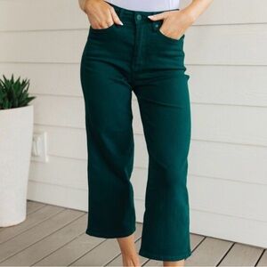 Judy Blue Hailey Cropped Flare in Teal